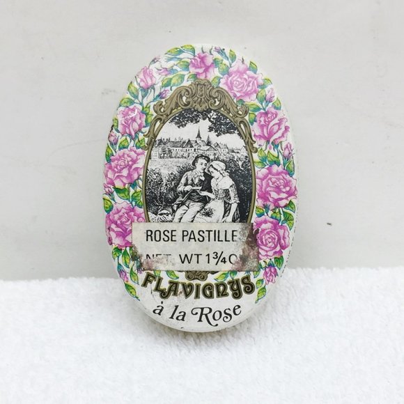 Vintage Empty Tin Rose Pastille Flavorys A La Rose Oval Box France 3.25 x 2.25 - Picture 1 of 9